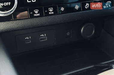 Внедорожник / Кроссовер Mitsubishi Outlander 2022 в 