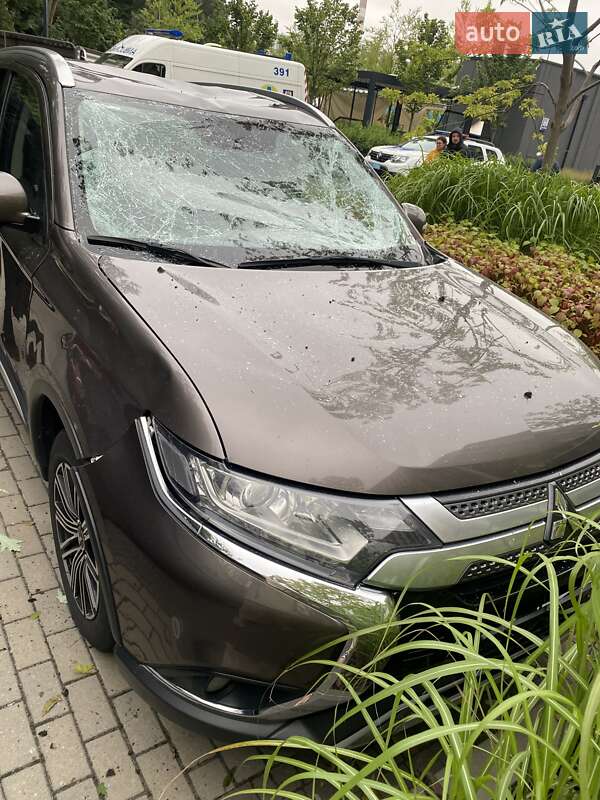 Mitsubishi Outlander 2018