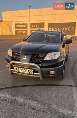 Внедорожник / Кроссовер Mitsubishi Outlander 2005 в Киеве