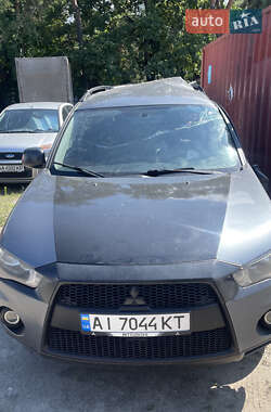 Внедорожник / Кроссовер Mitsubishi Outlander 2012 в Киеве