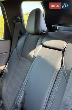 Внедорожник / Кроссовер Mitsubishi Outlander 2023 в 