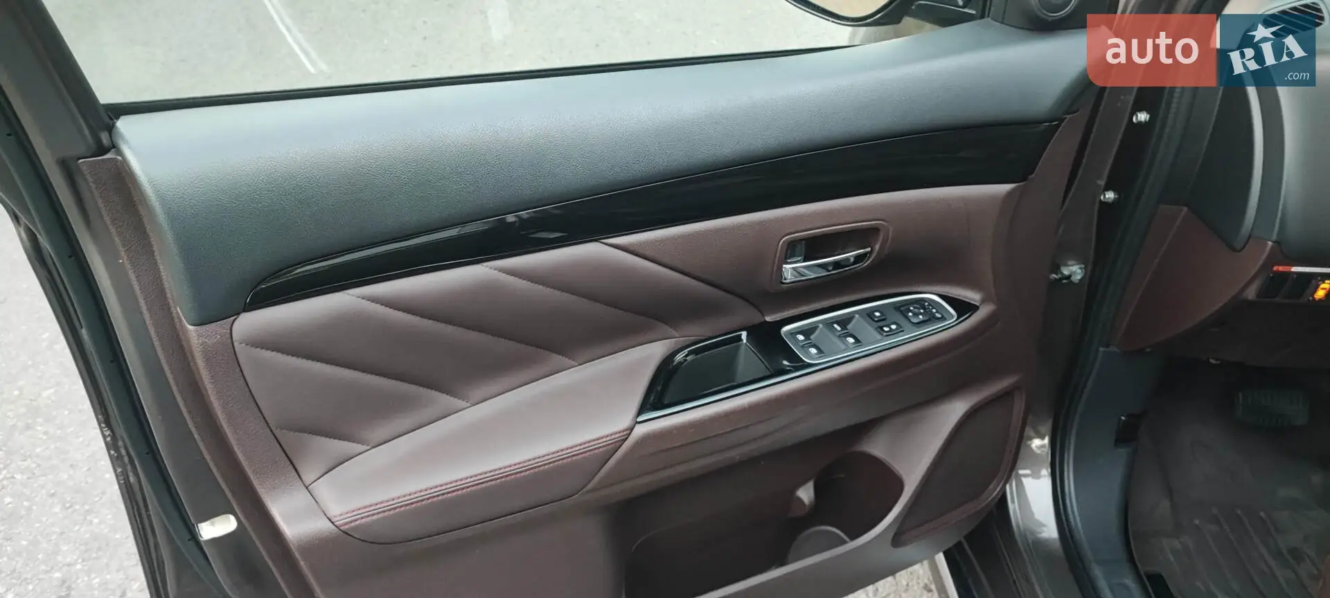 2018 Mitsubishi Outlander - мініатюра 17