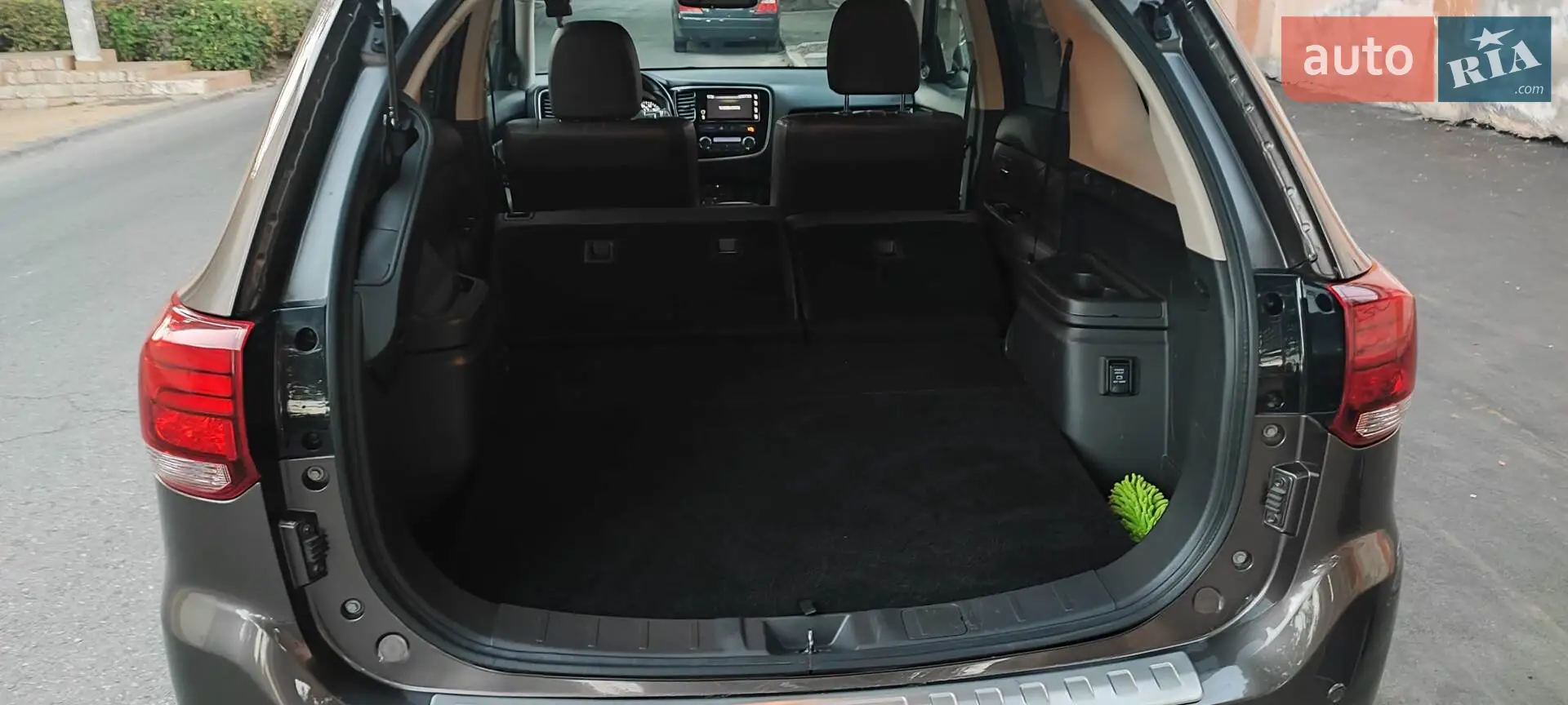 2018 Mitsubishi Outlander - мініатюра 23
