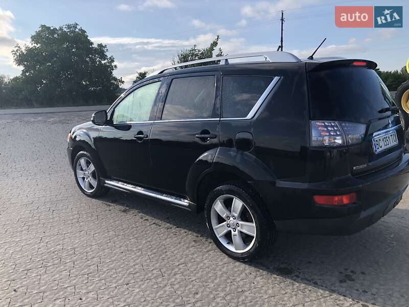 Mitsubishi Outlander 2009