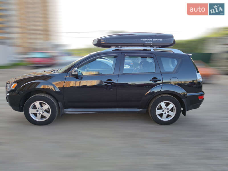 Mitsubishi Outlander 2010