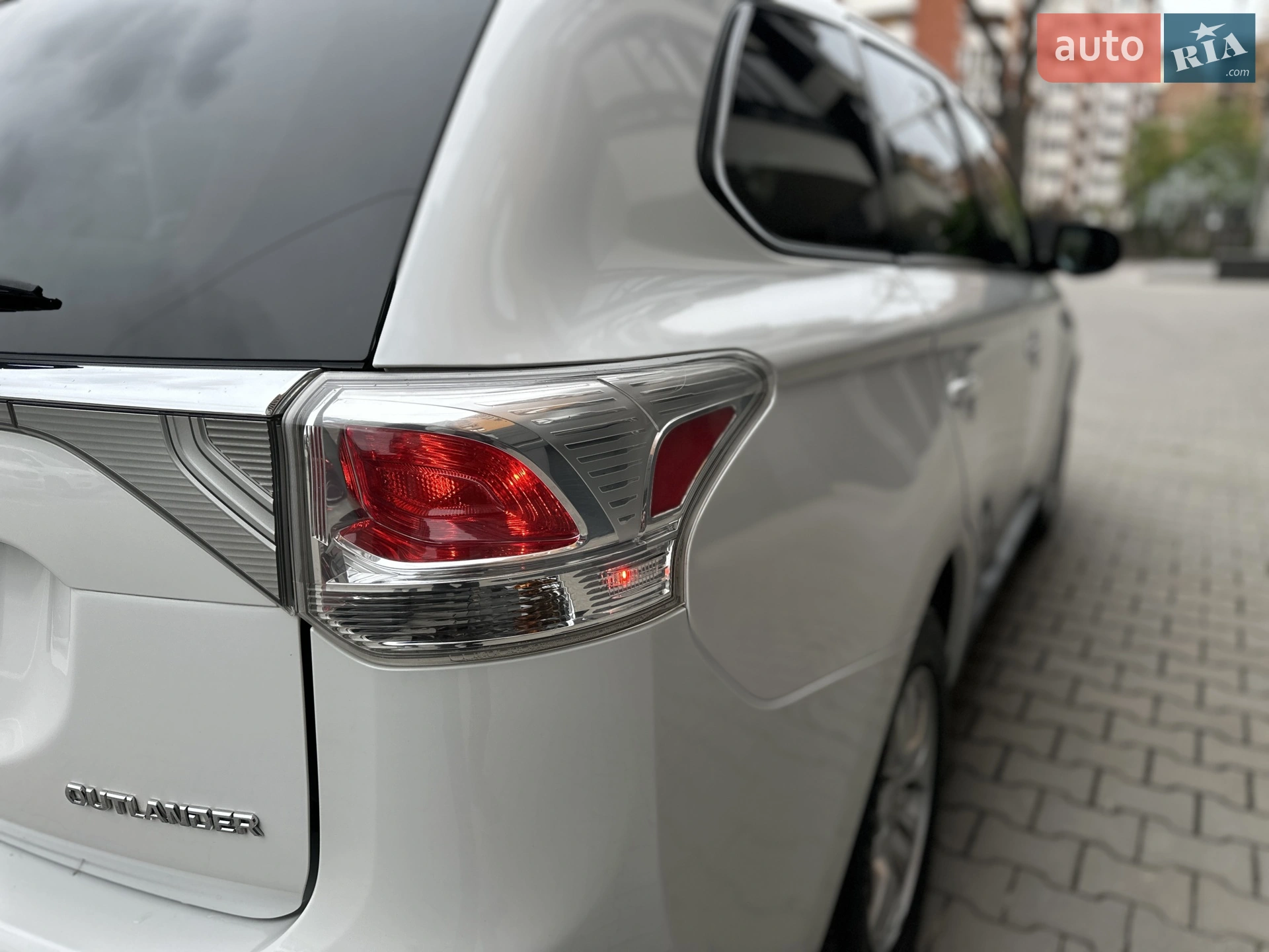 2013 Mitsubishi Outlander - мініатюра 18