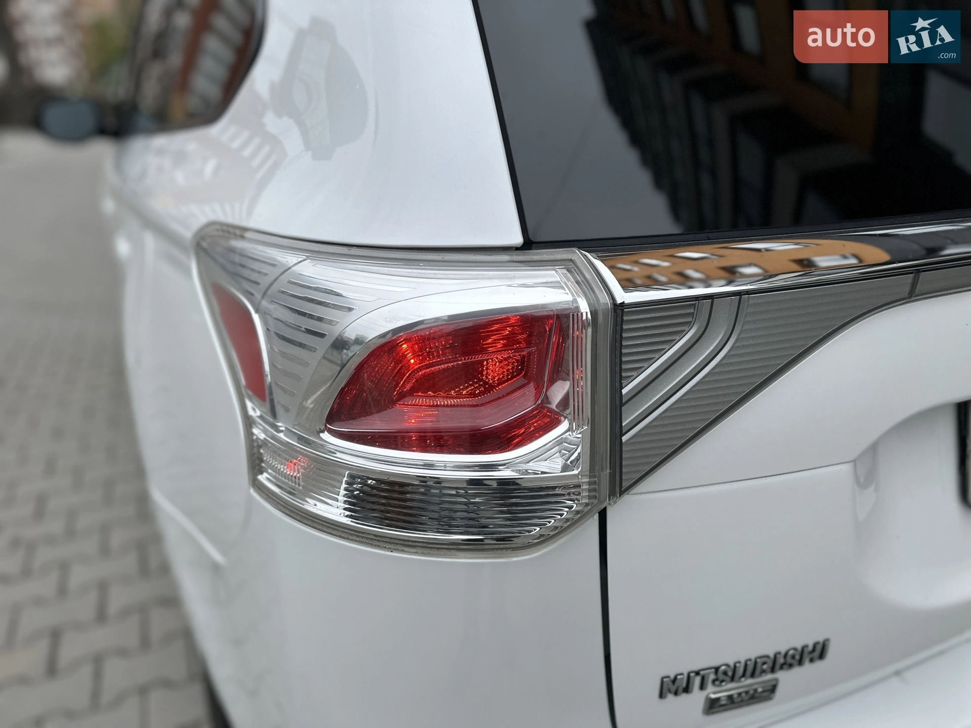 2013 Mitsubishi Outlander - мініатюра 11