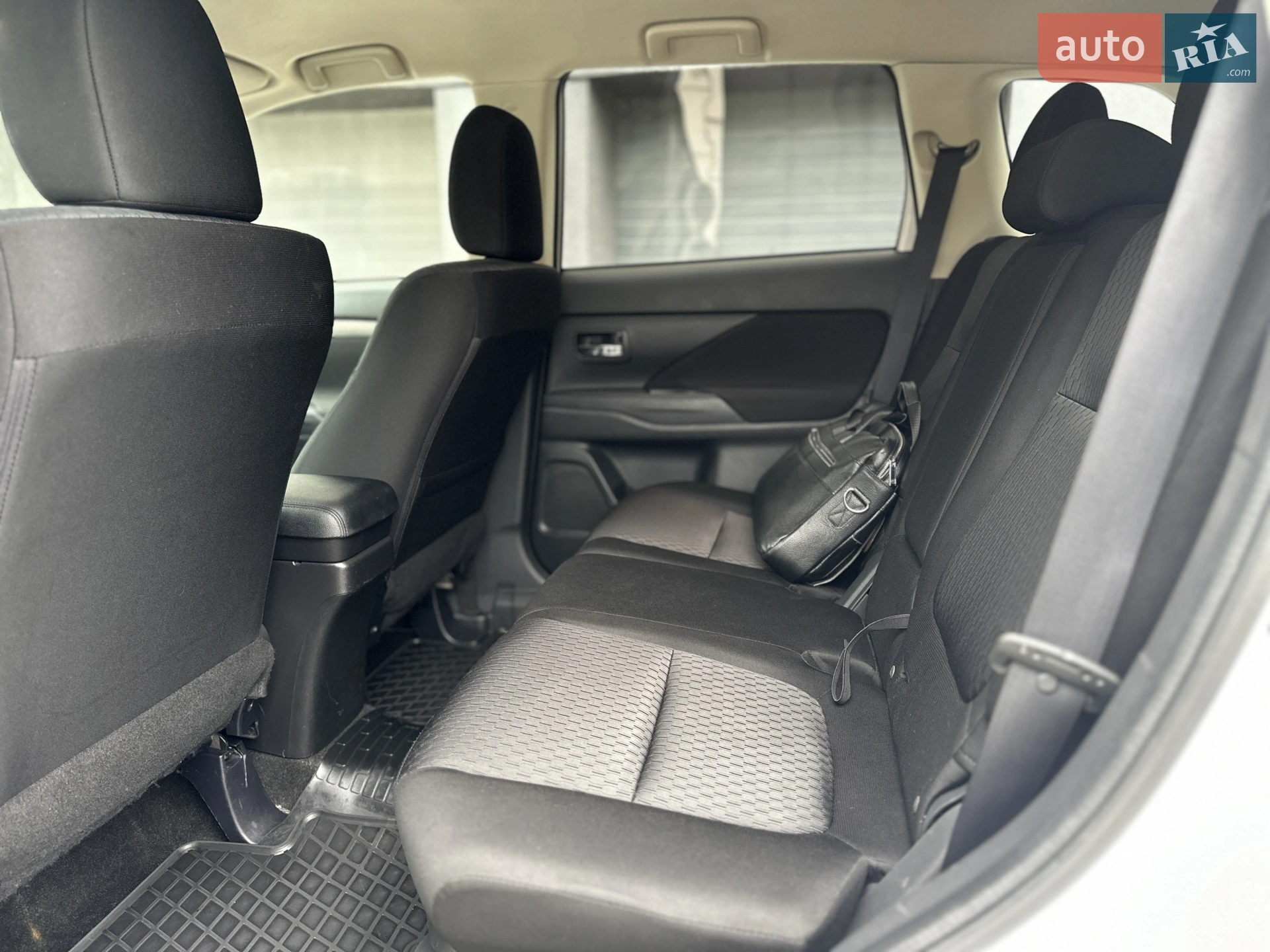 2013 Mitsubishi Outlander - мініатюра 25