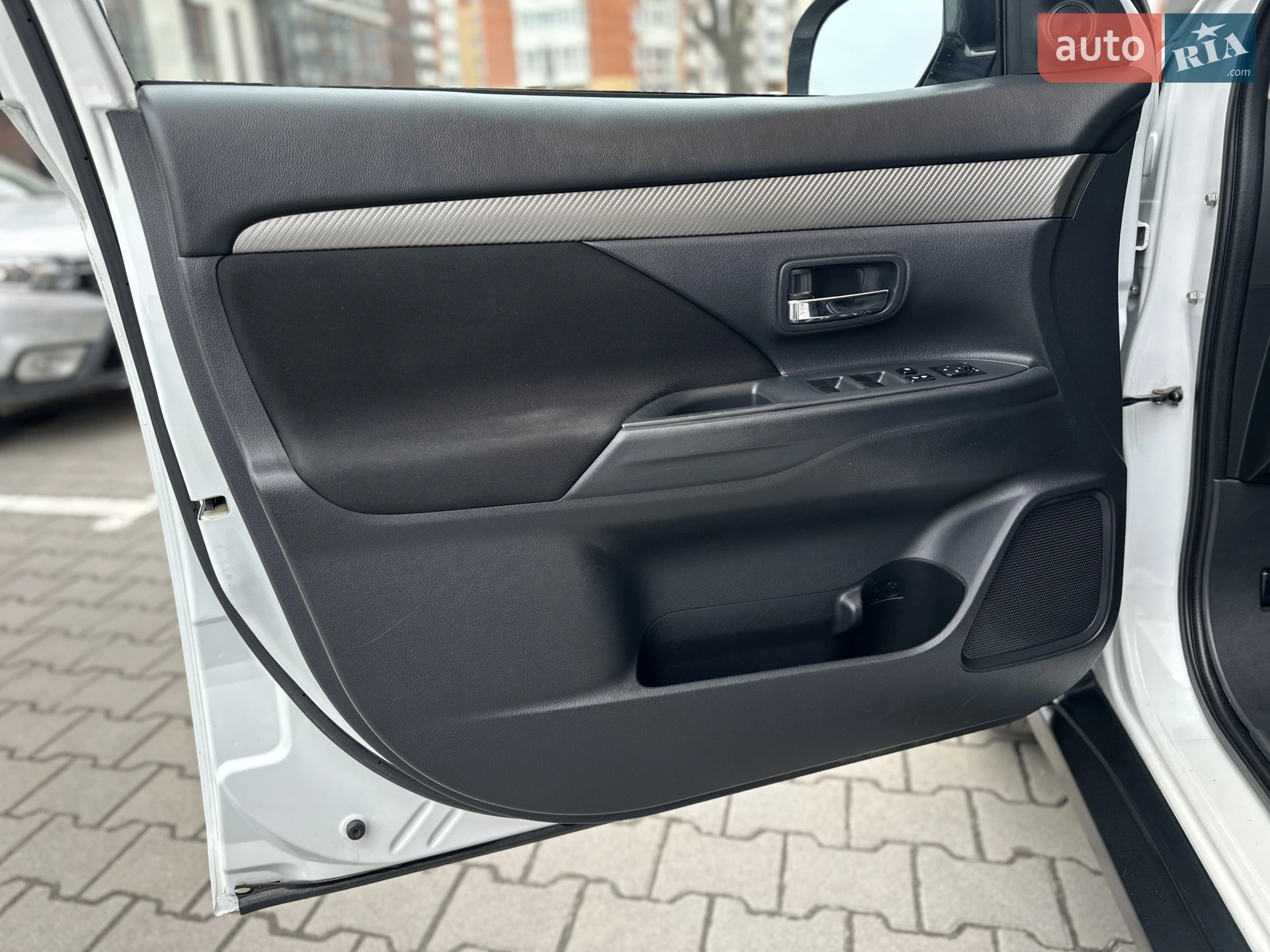 2013 Mitsubishi Outlander - мініатюра 27
