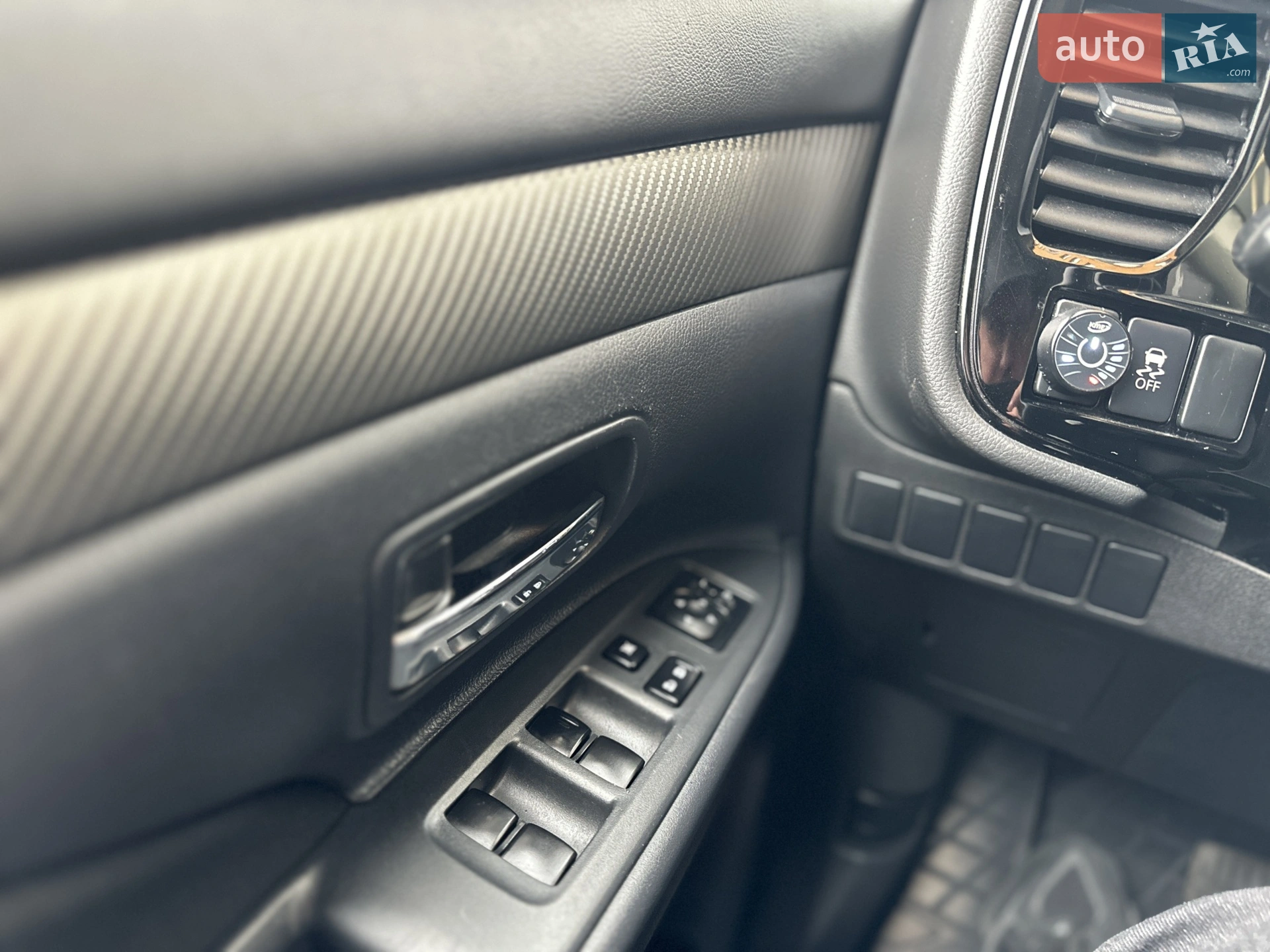 2013 Mitsubishi Outlander - мініатюра 62