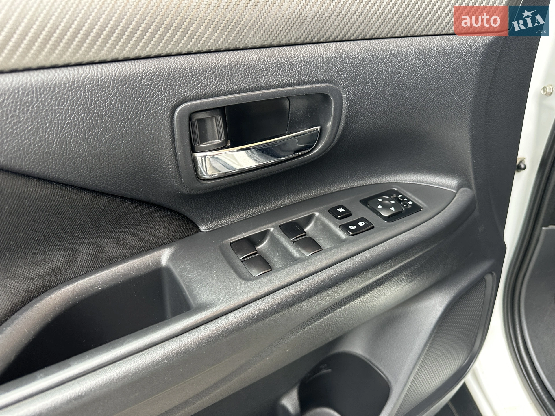 2013 Mitsubishi Outlander - мініатюра 69