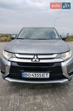 Внедорожник / Кроссовер Mitsubishi Outlander 2015 в Тернополе