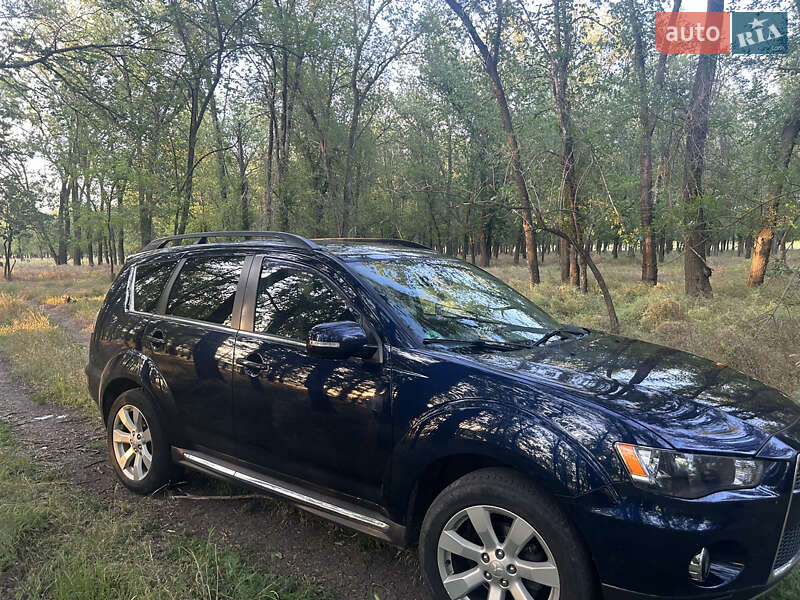 Позашляховик / Кросовер Mitsubishi Outlander 2010 в Вознесенську