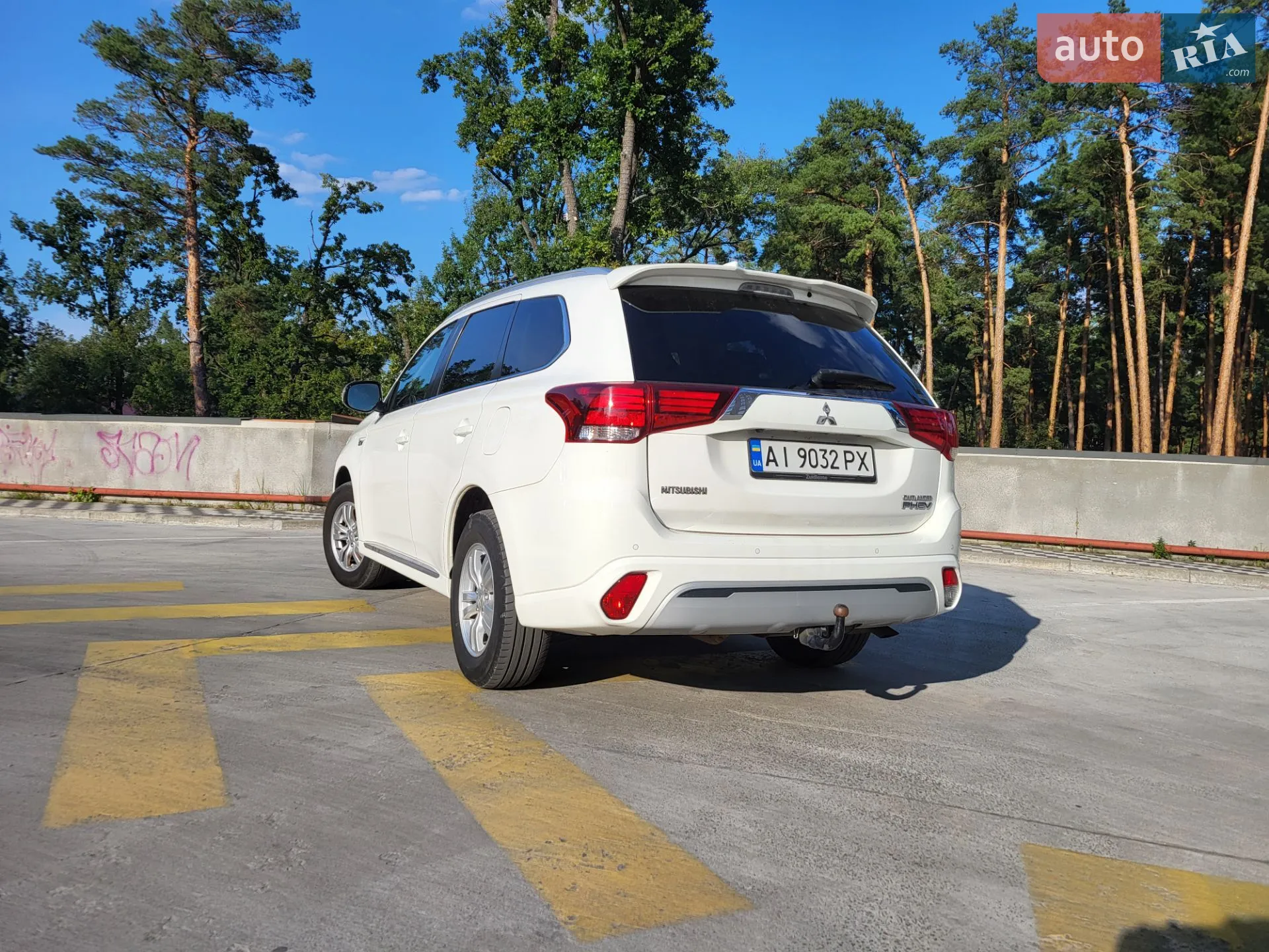 2019 Mitsubishi Outlander - мініатюра 2