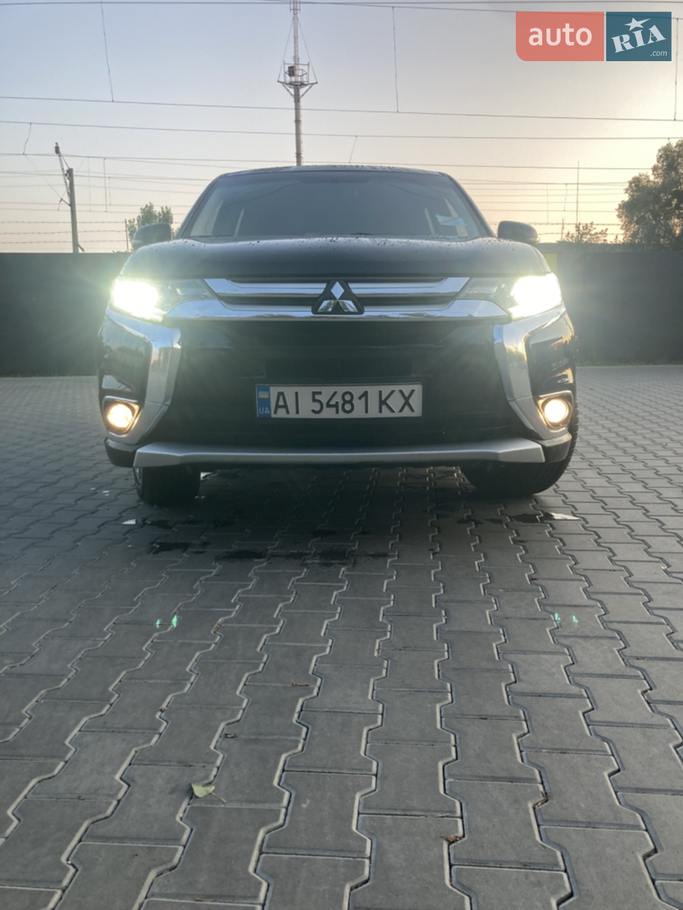 2017 Mitsubishi Outlander - мініатюра 13