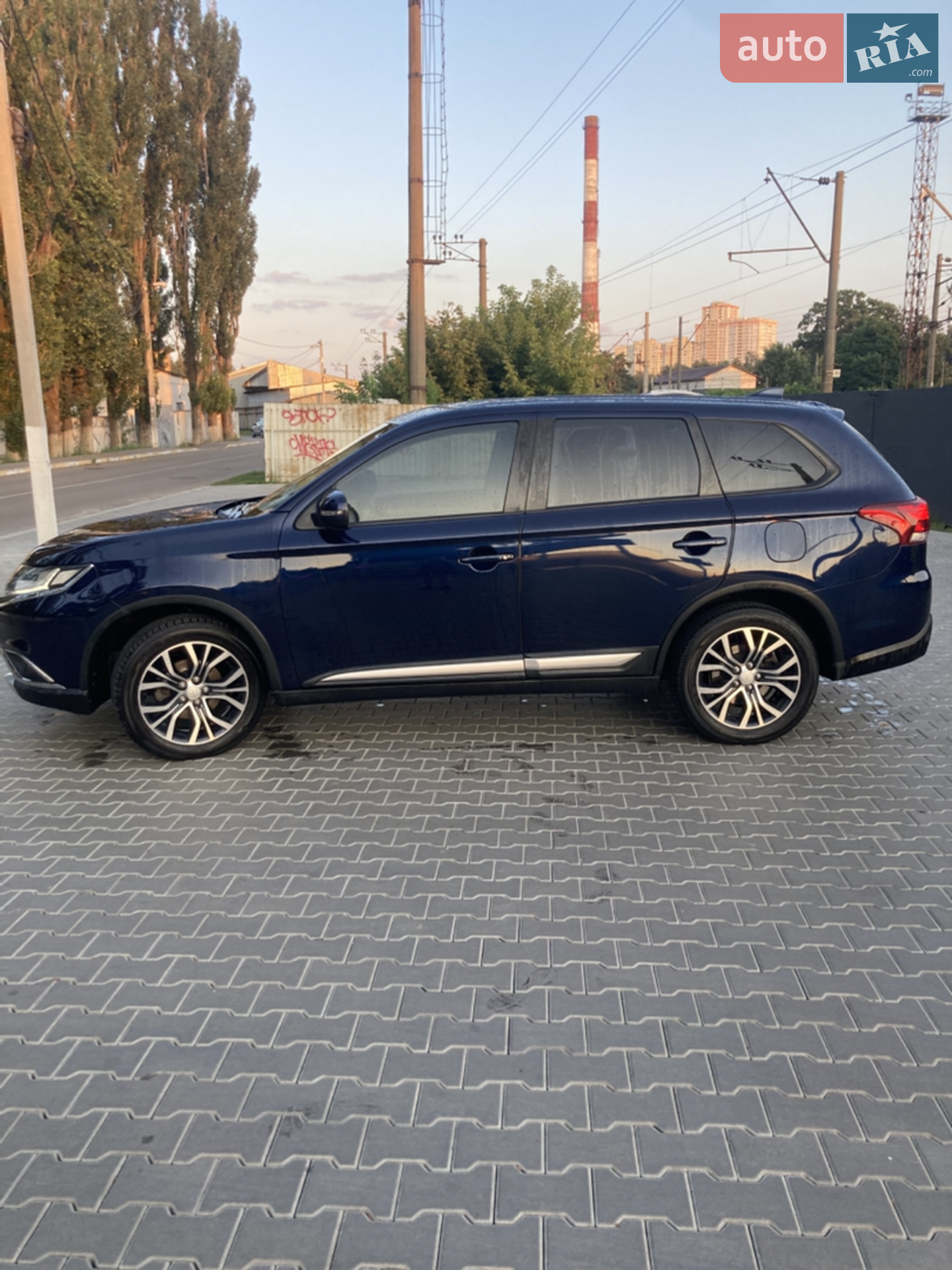 2017 Mitsubishi Outlander - мініатюра 5