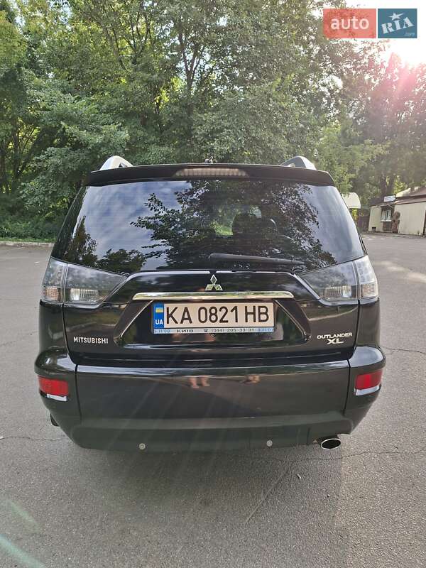 Позашляховик / Кросовер Mitsubishi Outlander 2010 в Чернігові