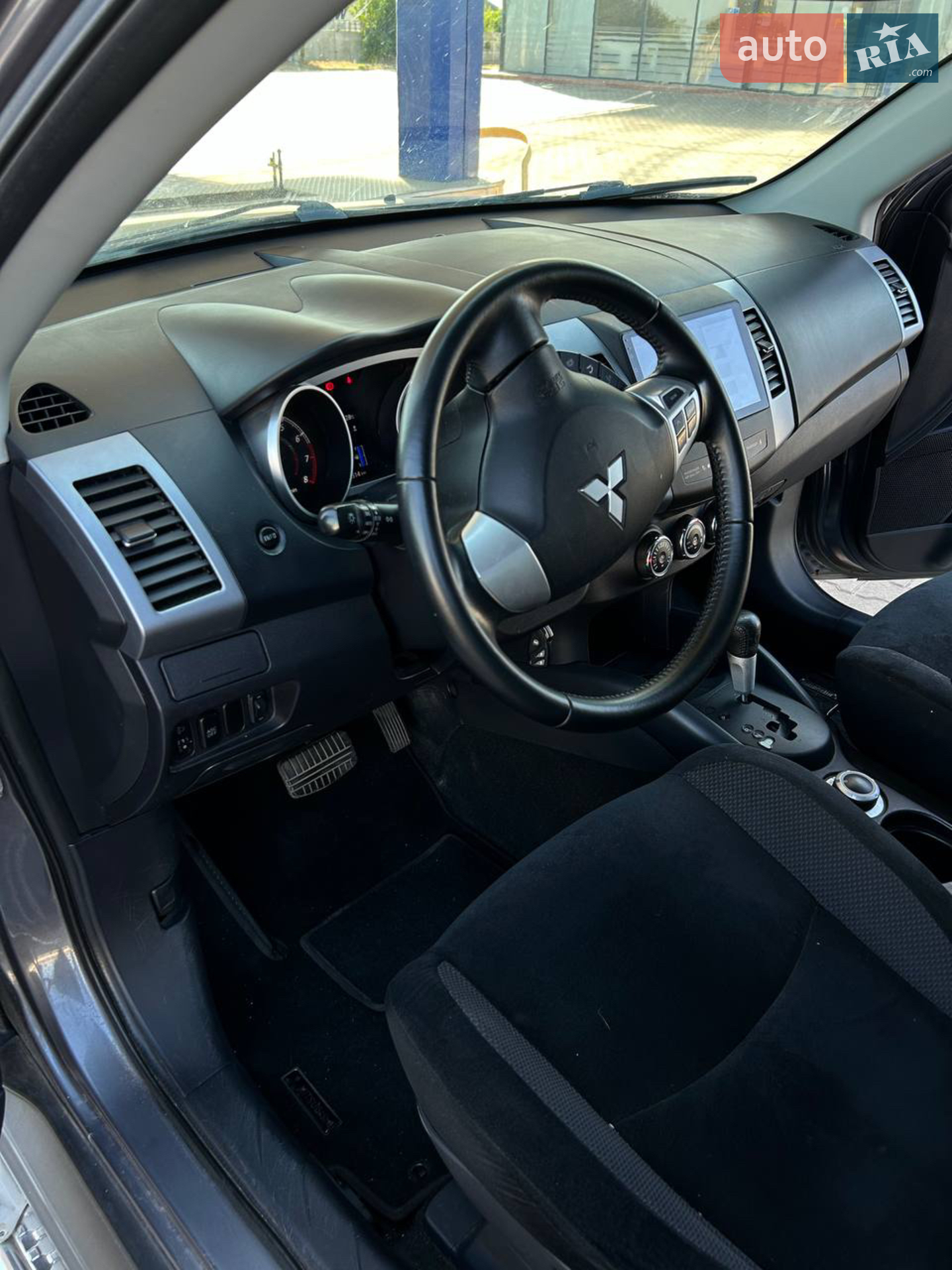 2010 Mitsubishi Outlander - мініатюра 5