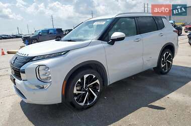 Mitsubishi Outlander 2023