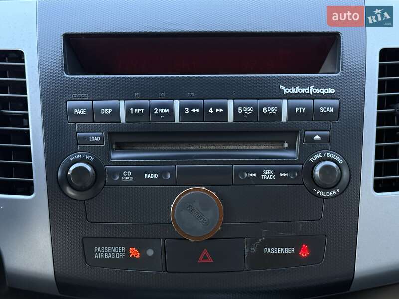 Внедорожник / Кроссовер Mitsubishi Outlander 2011 в Киеве