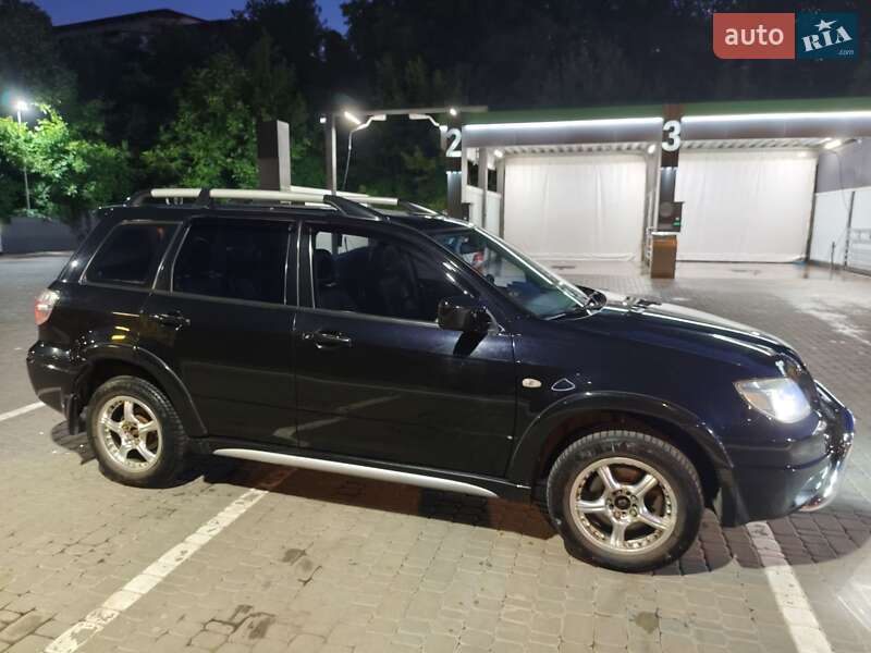 Позашляховик / Кросовер Mitsubishi Outlander 2007 в Харкові