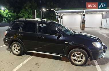 Внедорожник / Кроссовер Mitsubishi Outlander 2007 в 