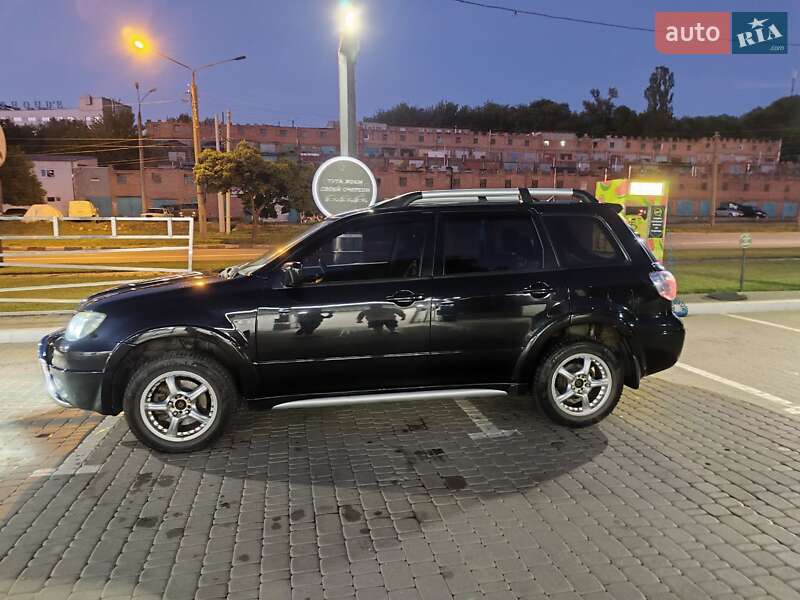 Позашляховик / Кросовер Mitsubishi Outlander 2007 в Харкові