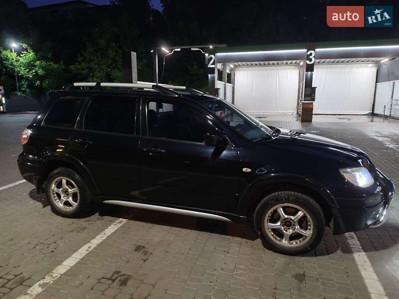 Позашляховик / Кросовер Mitsubishi Outlander 2007 в Харкові