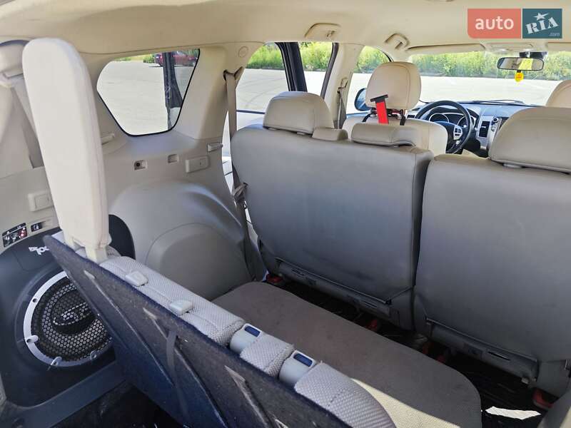 Позашляховик / Кросовер Mitsubishi Outlander 2009 в Києві