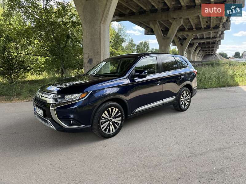 Mitsubishi Outlander 2019