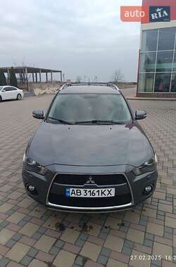Внедорожник / Кроссовер Mitsubishi Outlander 2010 в Гайсине