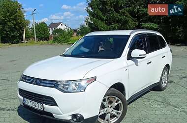 Внедорожник / Кроссовер Mitsubishi Outlander 2013 в Дубно