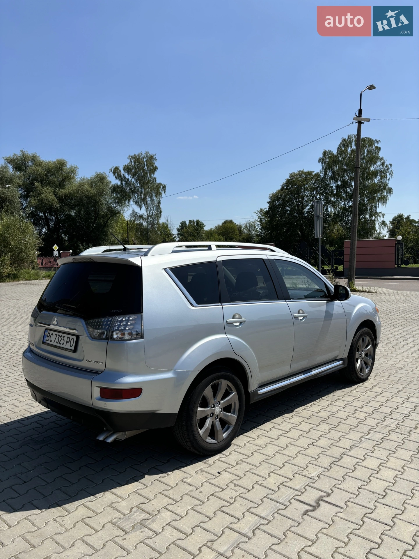 2010 Mitsubishi Outlander - мініатюра 4