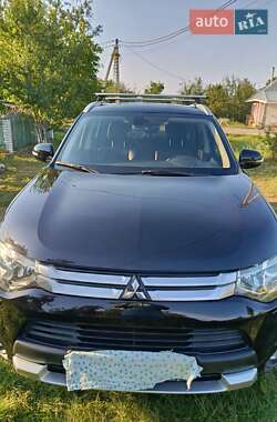 Внедорожник / Кроссовер Mitsubishi Outlander 2014 в Калуше