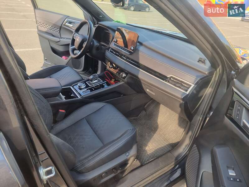 Позашляховик / Кросовер Mitsubishi Outlander 2024 в Броварах