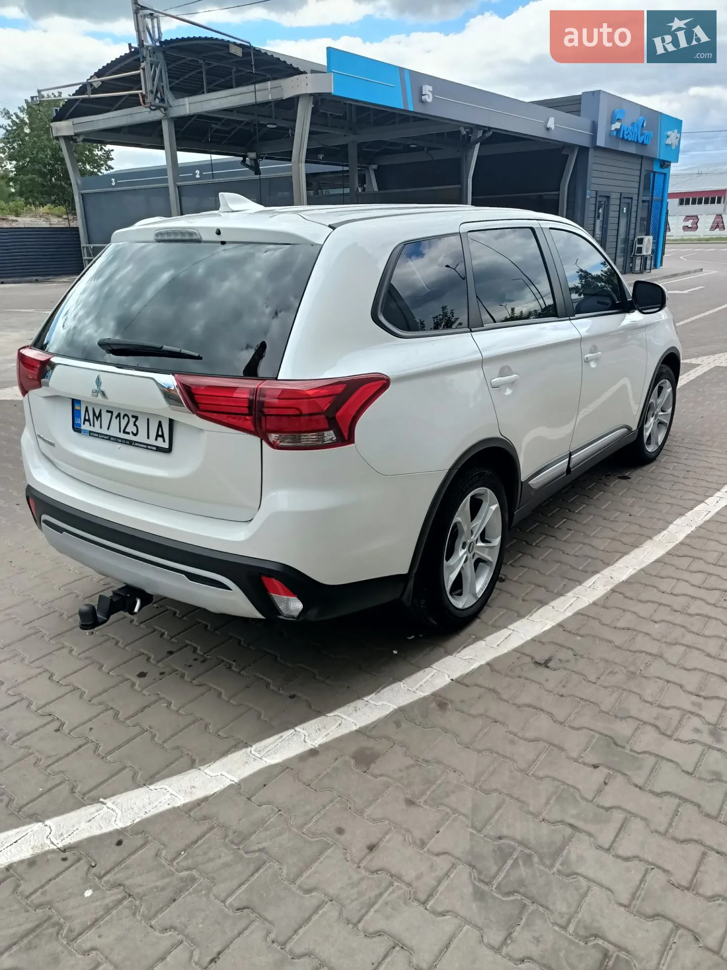 2021 Mitsubishi Outlander - мініатюра 10