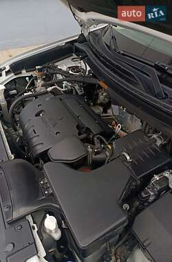 Позашляховик / Кросовер Mitsubishi Outlander 2021 в Житомирі