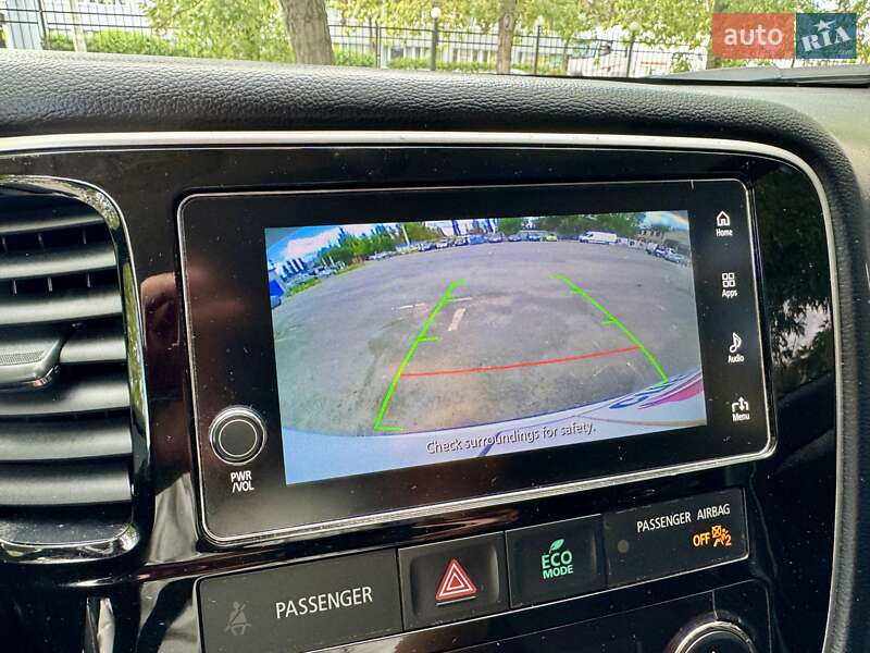 Внедорожник / Кроссовер Mitsubishi Outlander 2017 в Киеве