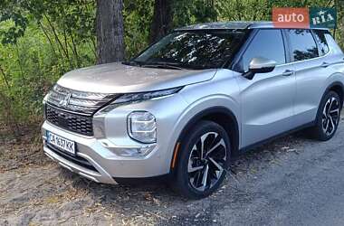 Позашляховик / Кросовер Mitsubishi Outlander 2022 в Черкасах