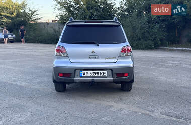 Внедорожник / Кроссовер Mitsubishi Outlander 2004 в 