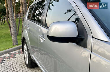 Внедорожник / Кроссовер Mitsubishi Outlander 2008 в 