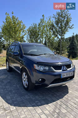 Внедорожник / Кроссовер Mitsubishi Outlander 2007 в Белогородке