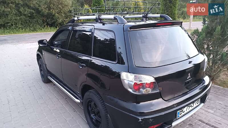 Внедорожник / Кроссовер Mitsubishi Outlander 2003 в Яворове