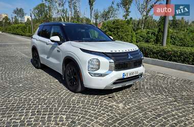 Позашляховик / Кросовер Mitsubishi Outlander 2022 в Дніпрі