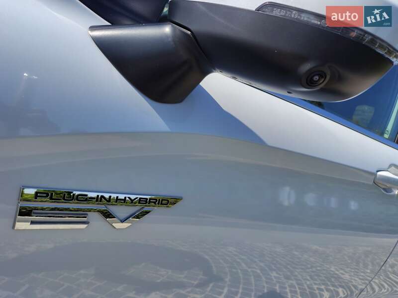 Позашляховик / Кросовер Mitsubishi Outlander 2022 в Дніпрі