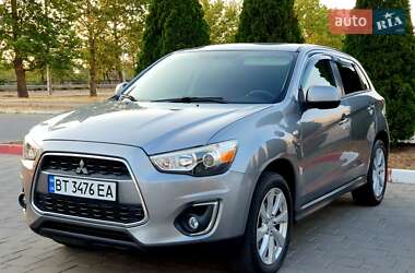 Внедорожник / Кроссовер Mitsubishi Outlander 2014 в Николаеве