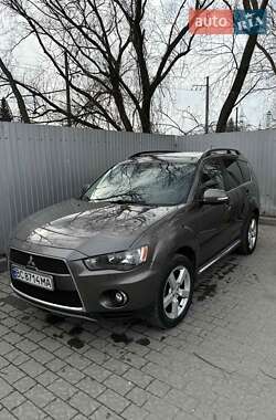 Внедорожник / Кроссовер Mitsubishi Outlander 2010 в Львове