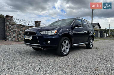 Внедорожник / Кроссовер Mitsubishi Outlander 2011 в Бердичеве