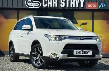 Внедорожник / Кроссовер Mitsubishi Outlander 2014 в Стрые