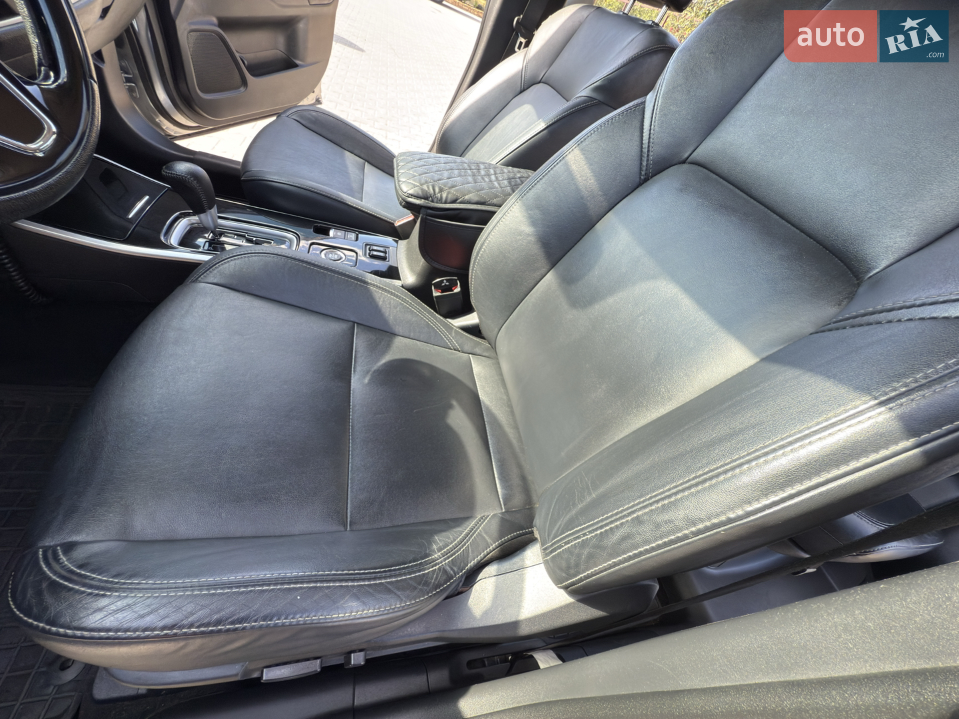 2019 Mitsubishi Outlander - мініатюра 14